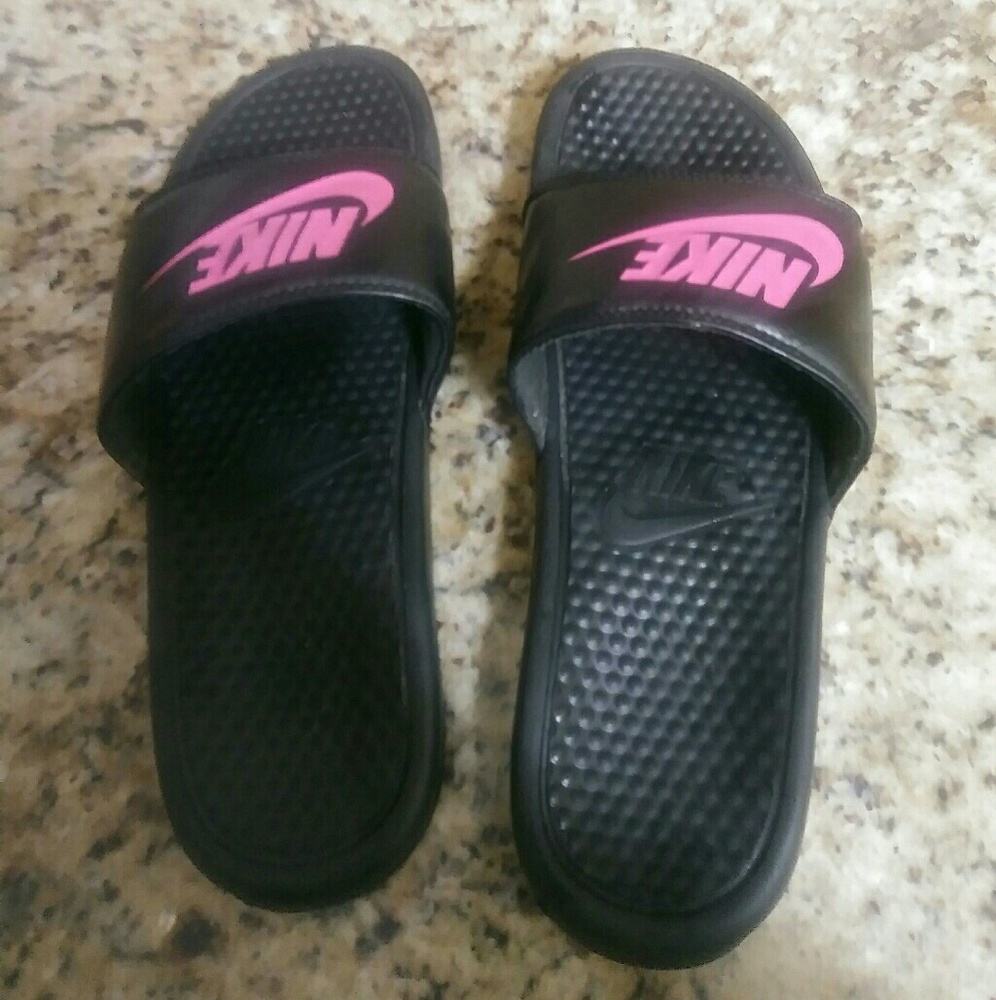 Nike Benassi JDI Slides